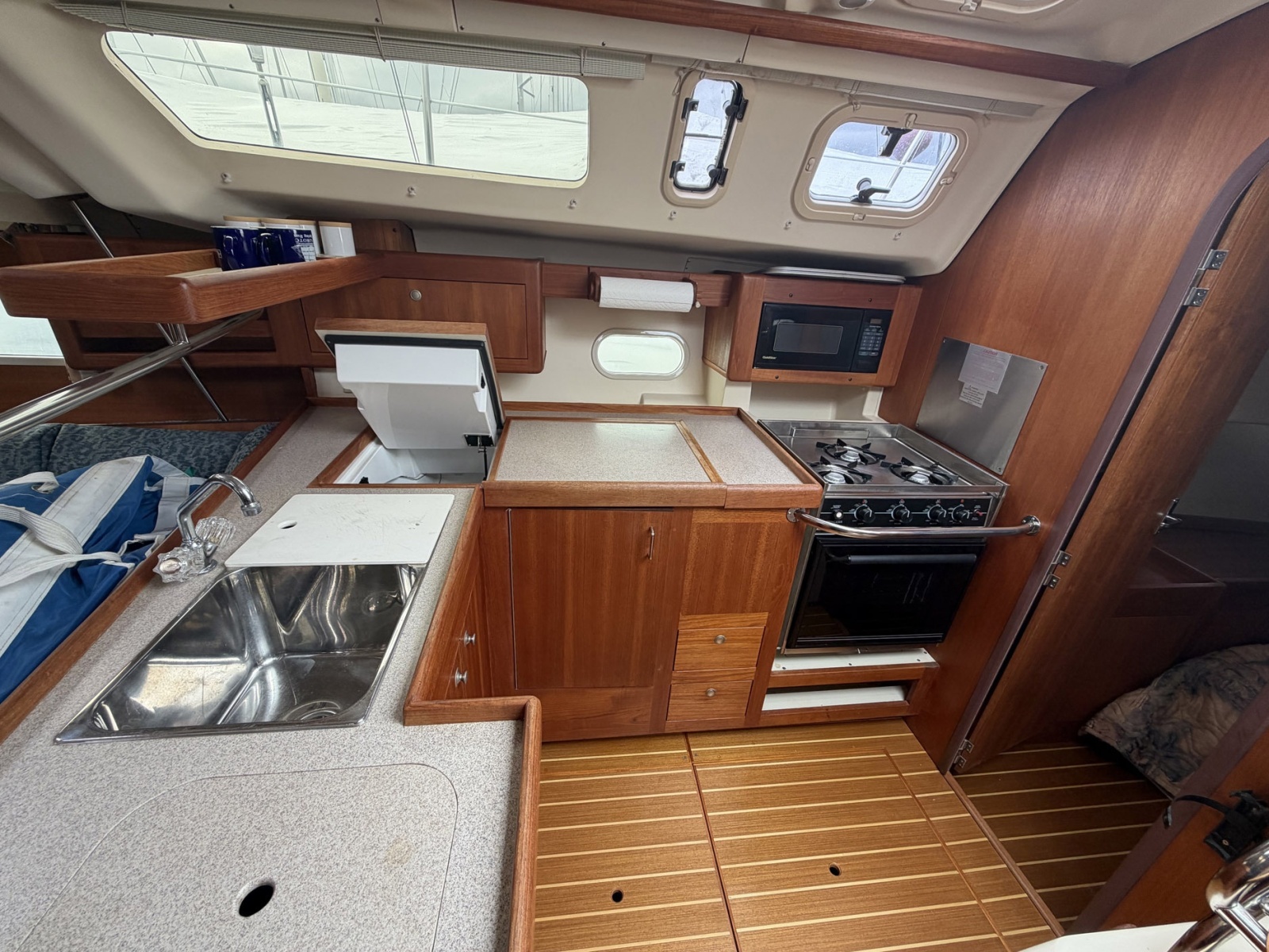 1998 Hunter 410