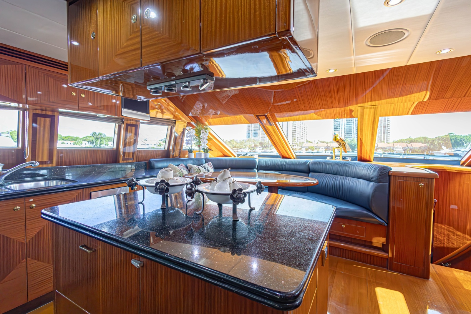 2008 Hargrave Enclosed Skylounge