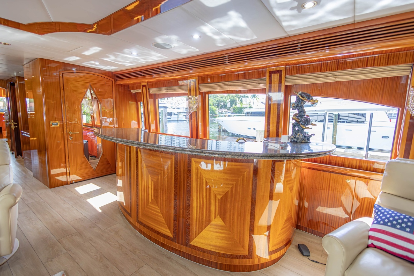 2008 Hargrave Enclosed Skylounge