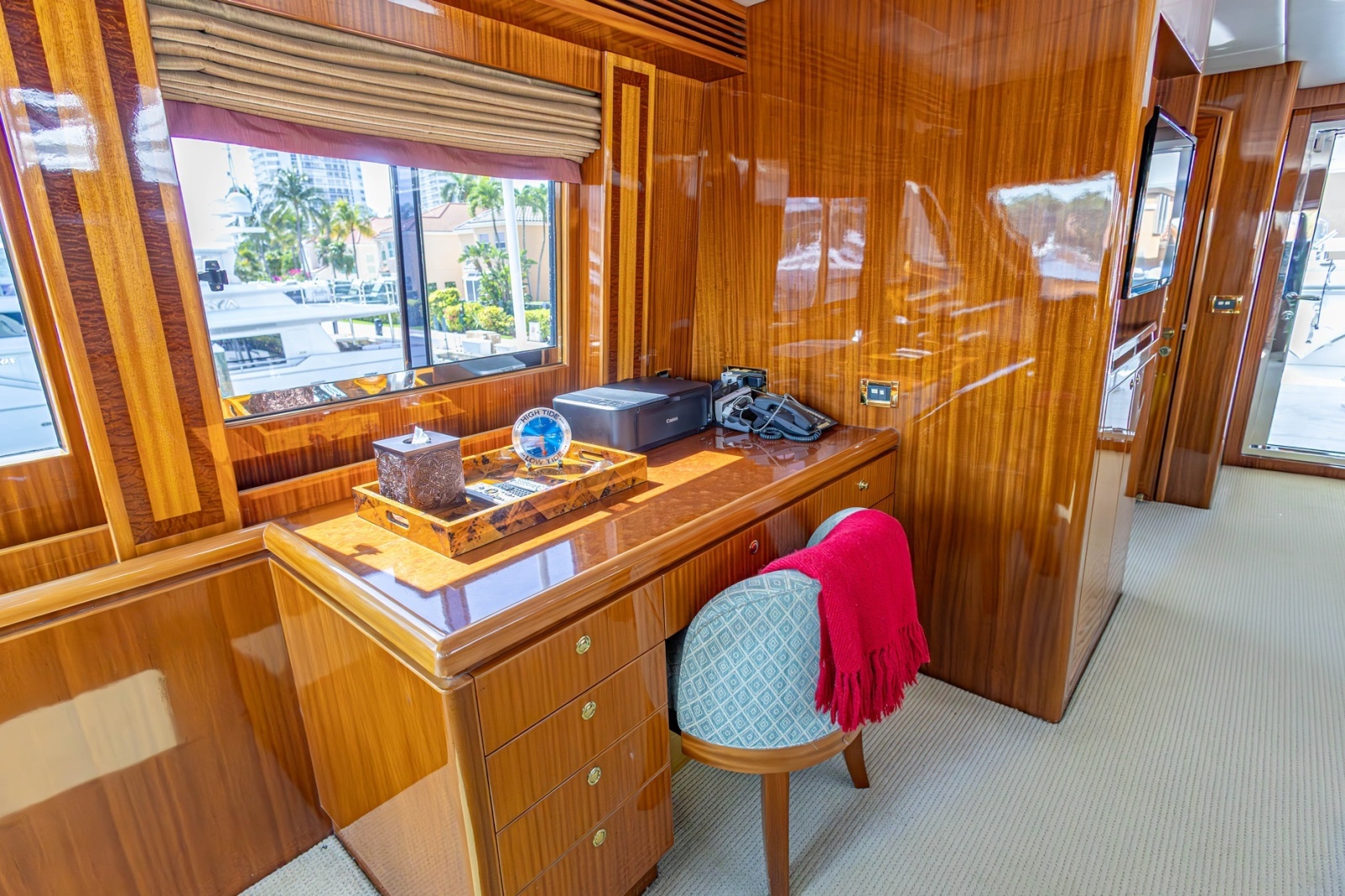 2008 Hargrave Enclosed Skylounge
