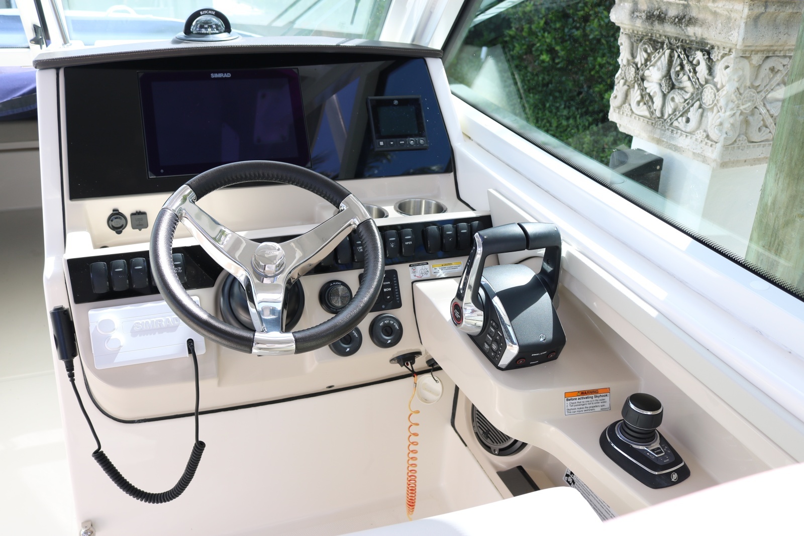 NO FILTER 28ft Boston Whaler Yacht For Sale