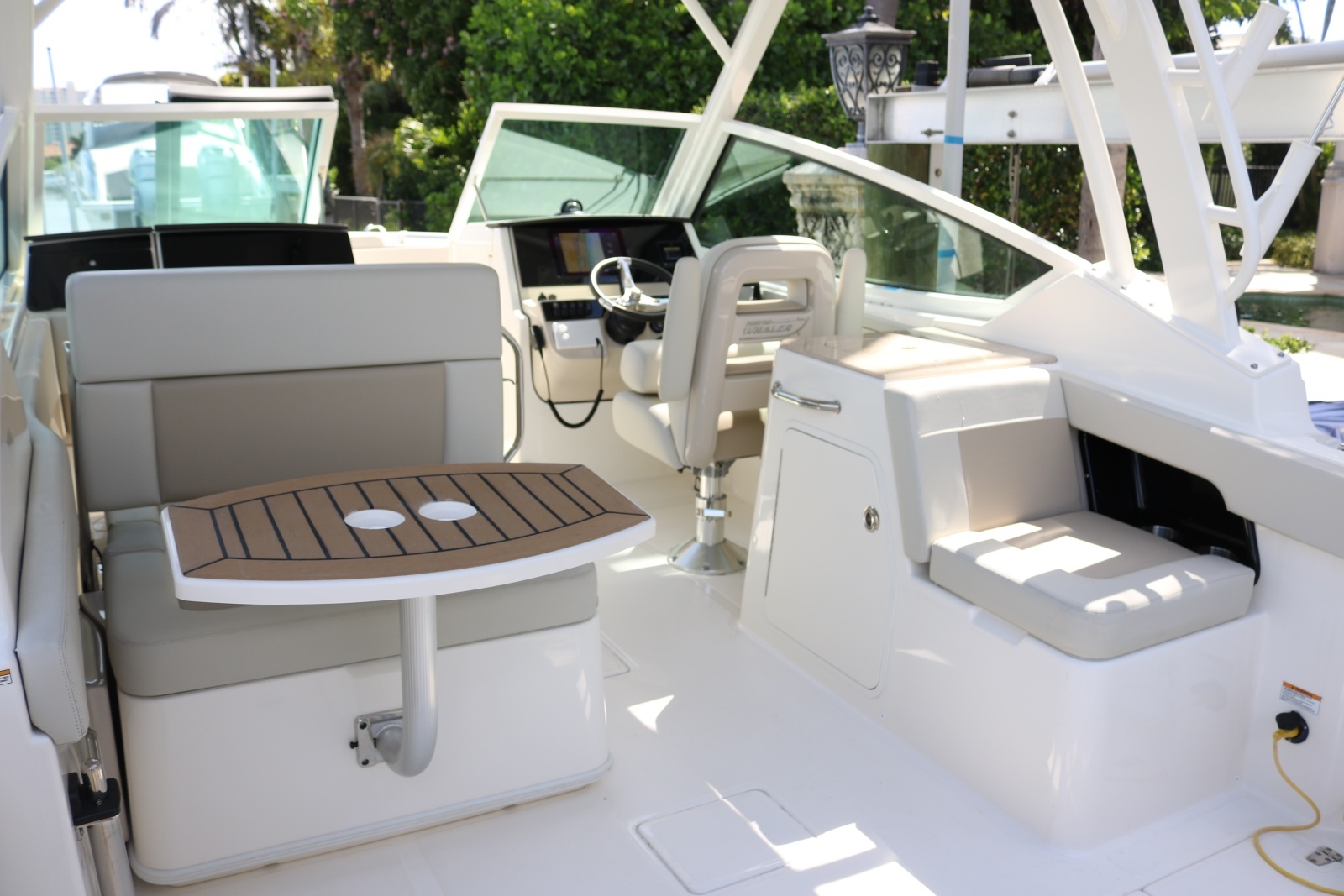 NO FILTER 28ft Boston Whaler Yacht For Sale
