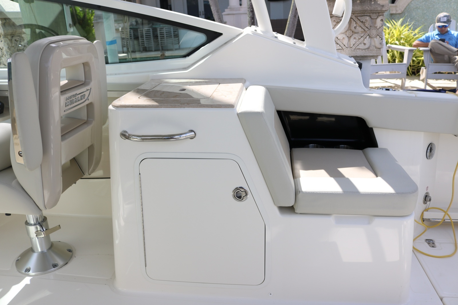 NO FILTER 28ft Boston Whaler Yacht For Sale
