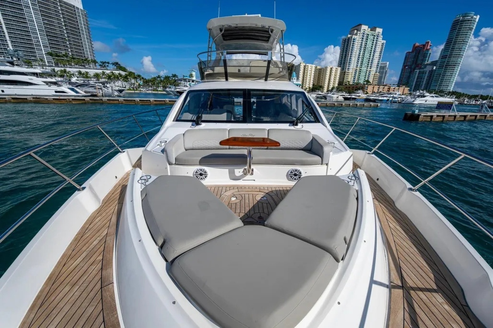 2018 Sea Ray L550 Fly
