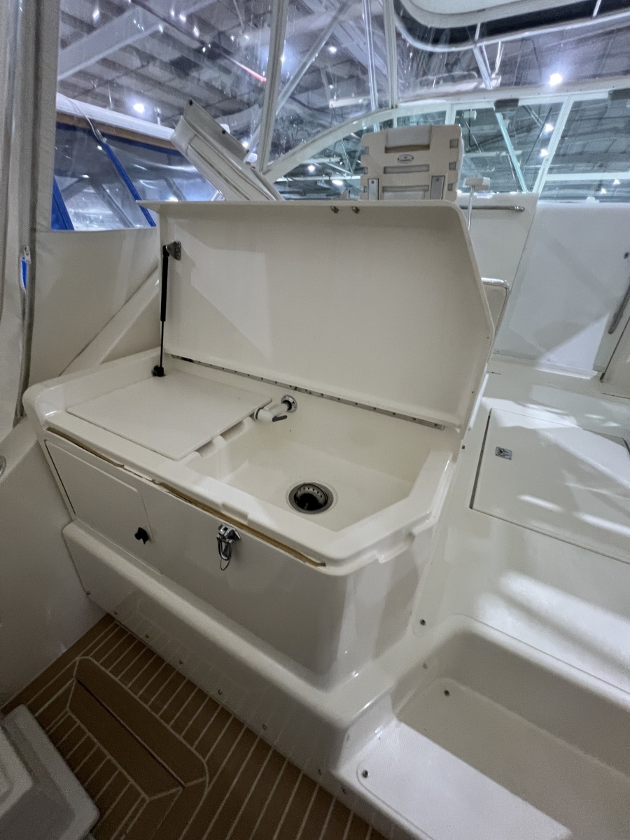1998 Cabo 35 Express