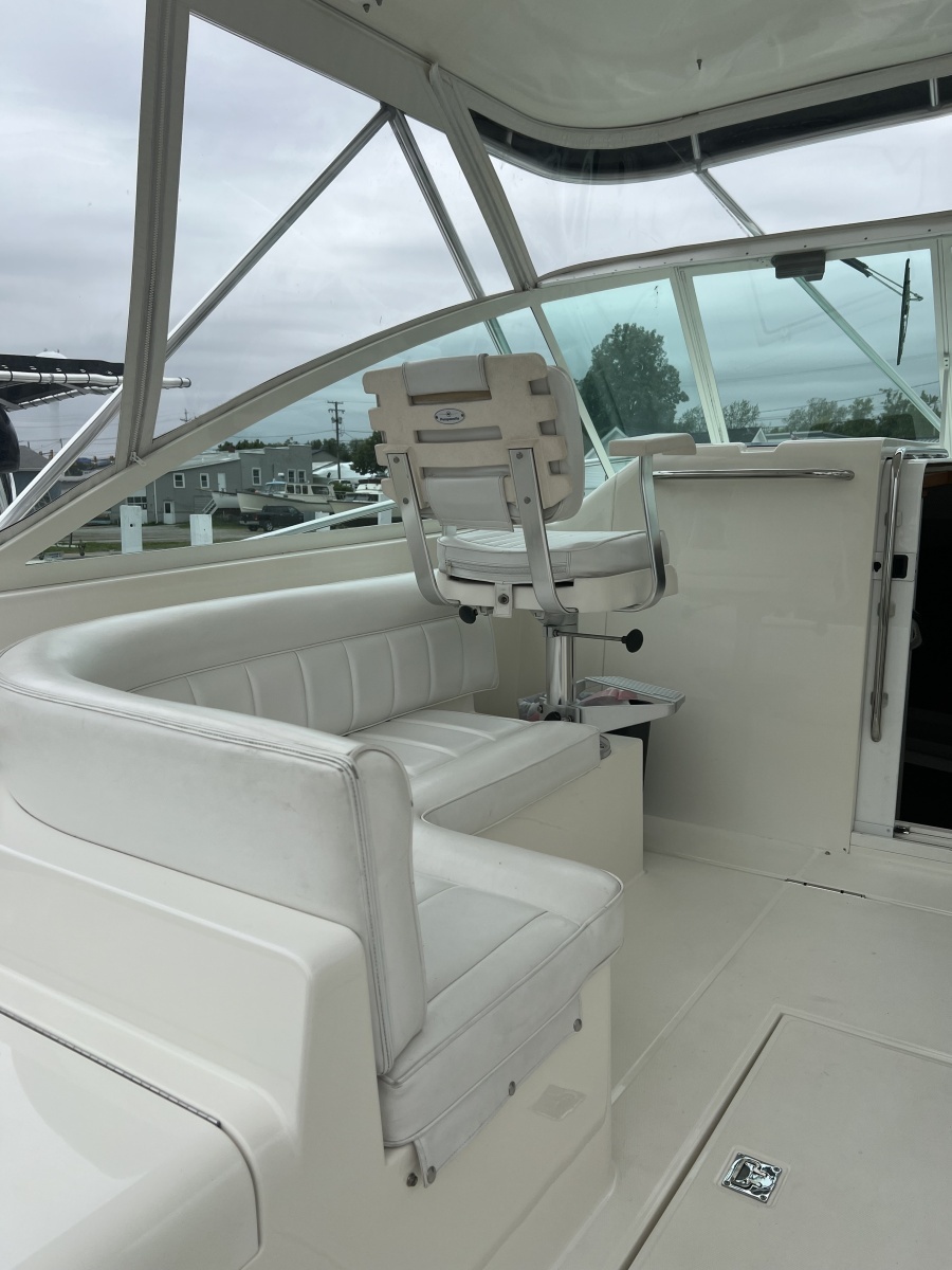 35ft Cabo Yacht For Sale