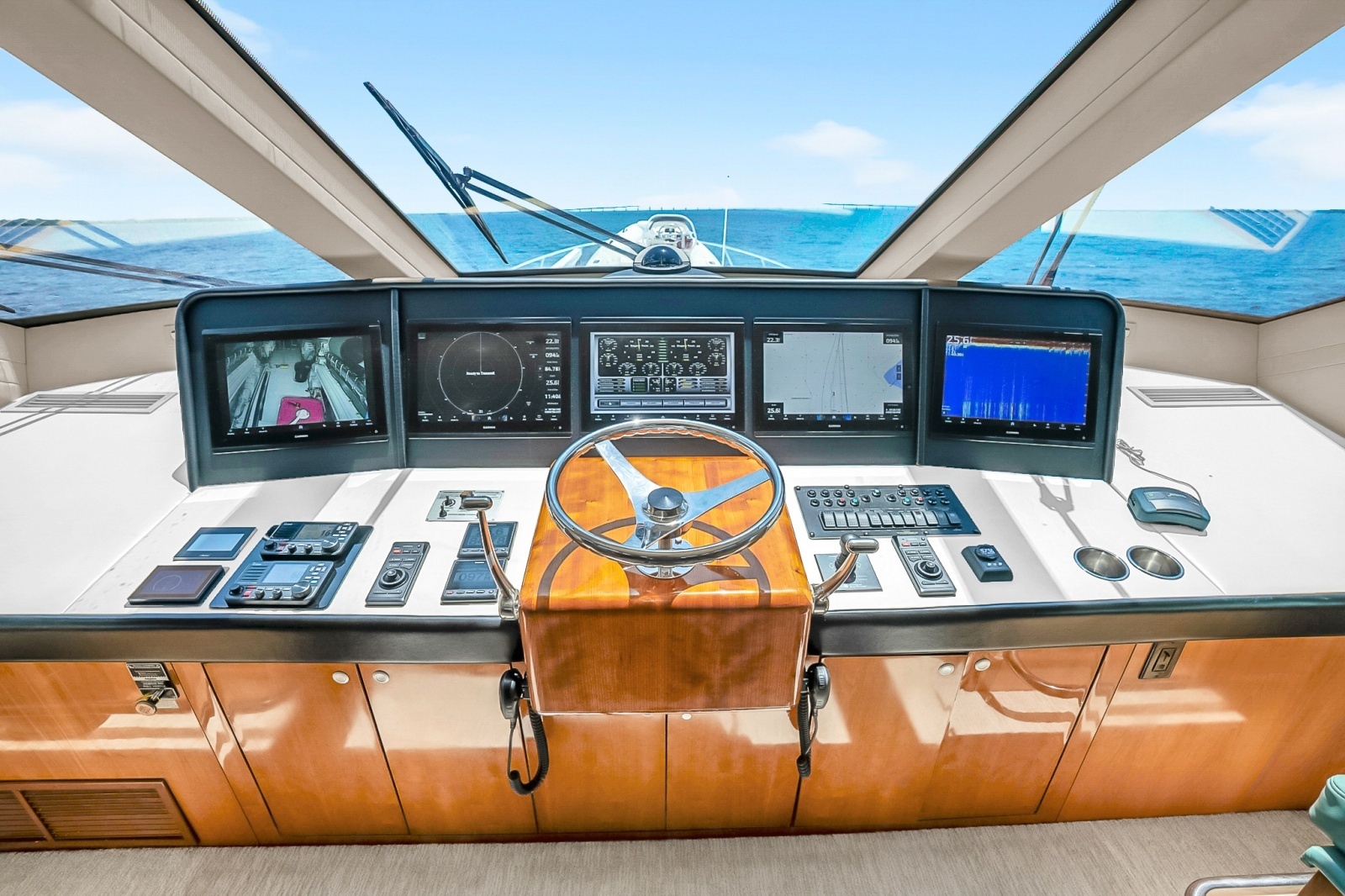 2008 Hatteras Convertible