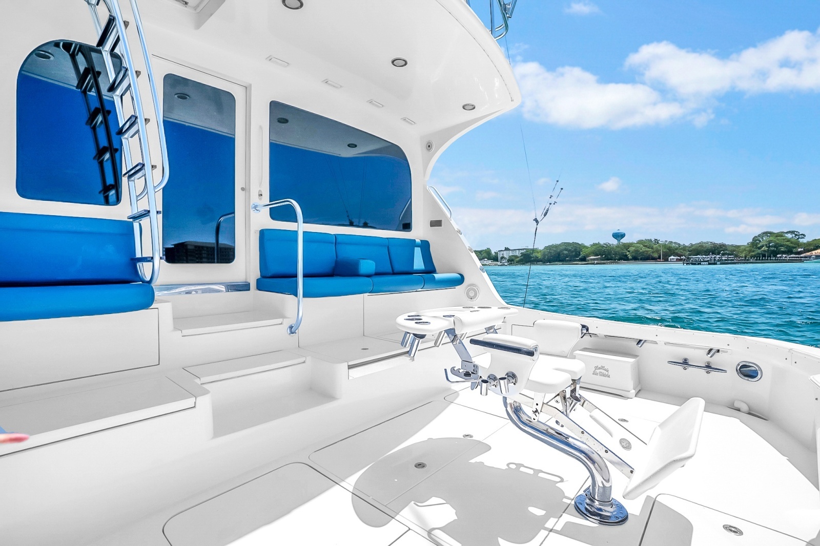 2008 Hatteras Convertible