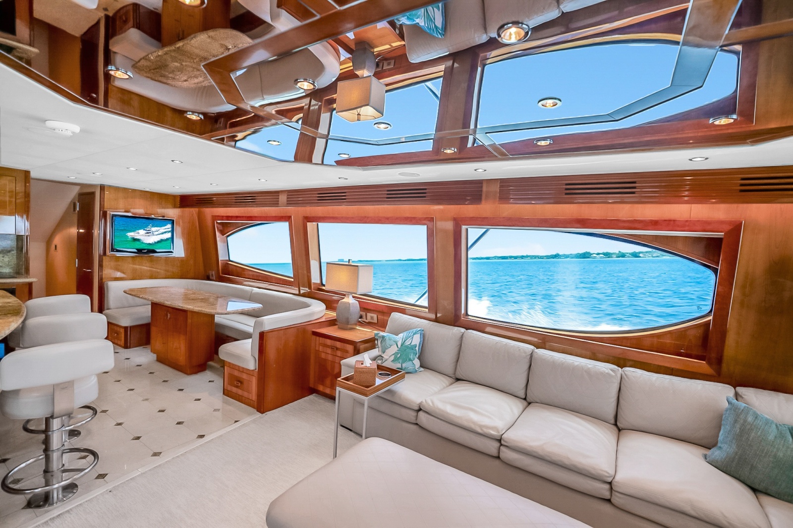 2008 Hatteras Convertible