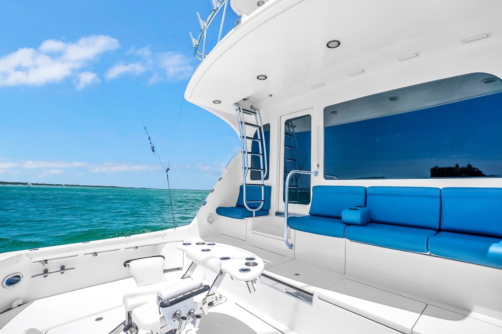 2008 Hatteras Convertible