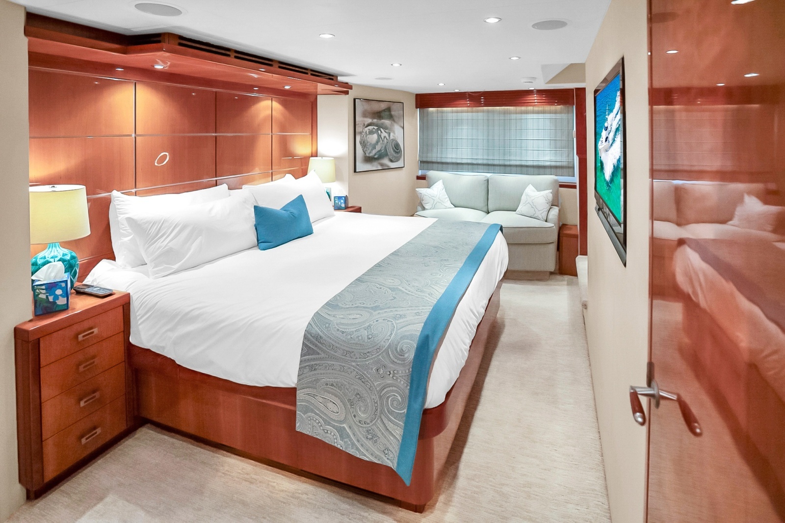 2008 Hatteras Convertible
