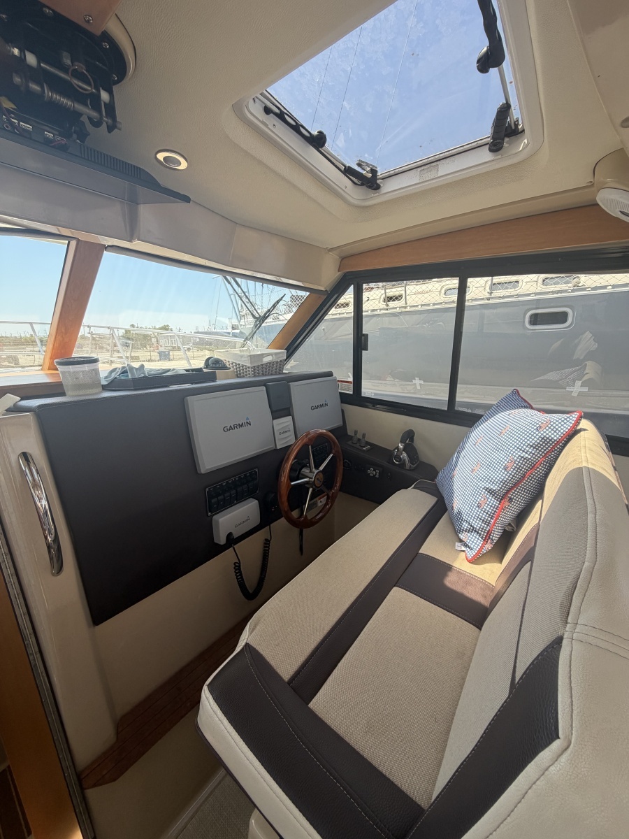 2015 Cutwater C-30 Sedan