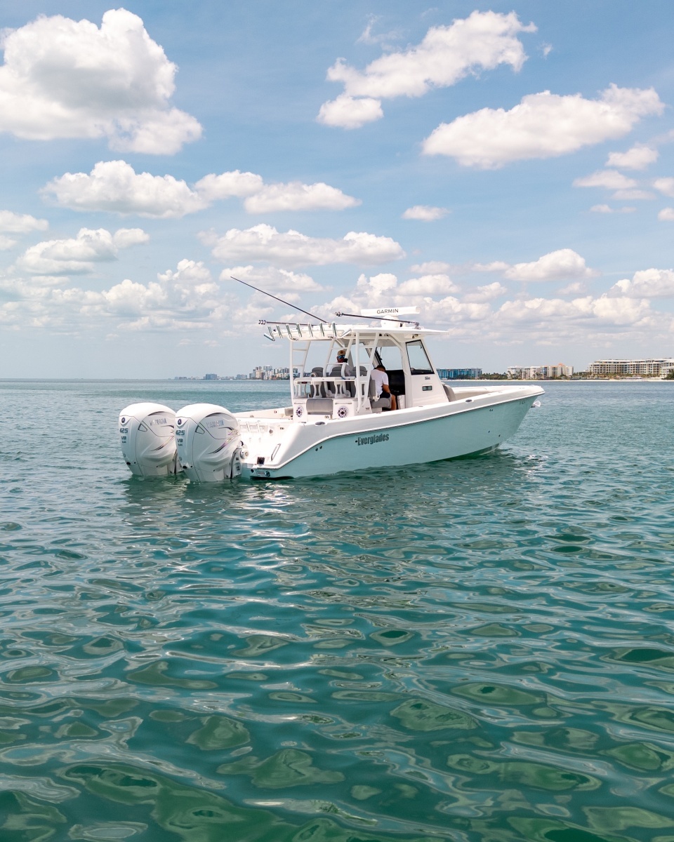 35ft Everglades Yacht For Sale