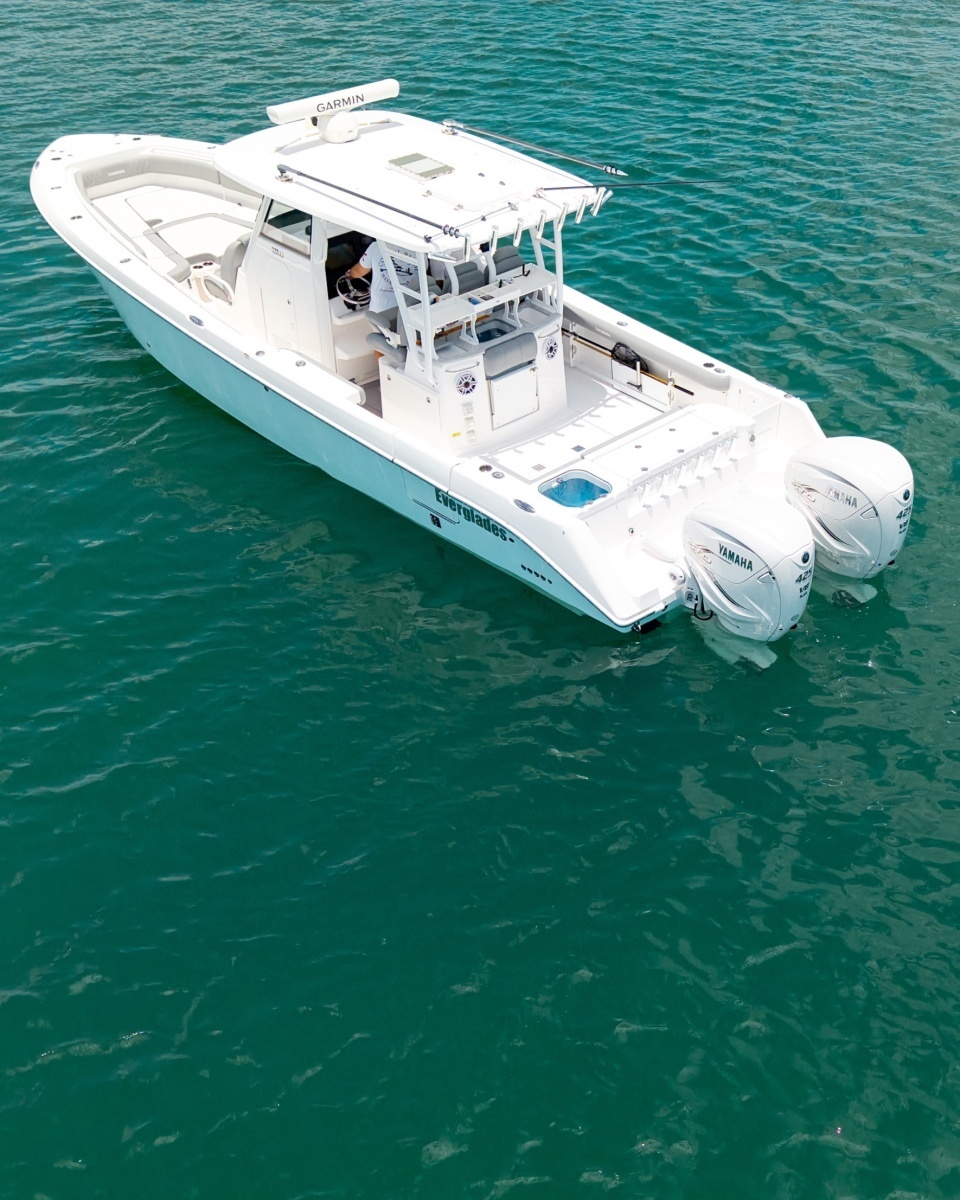 35ft Everglades Yacht For Sale