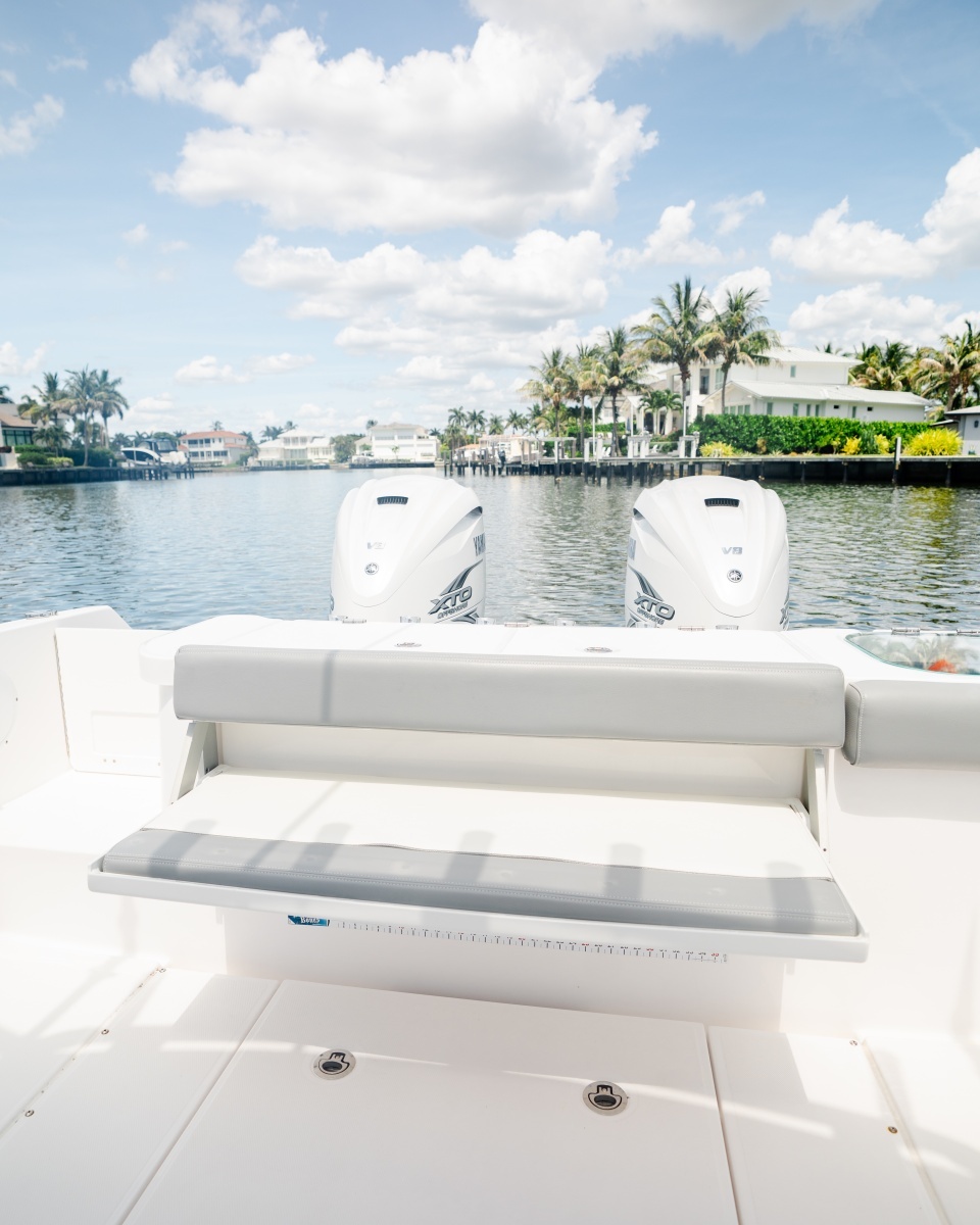 35ft Everglades Yacht For Sale