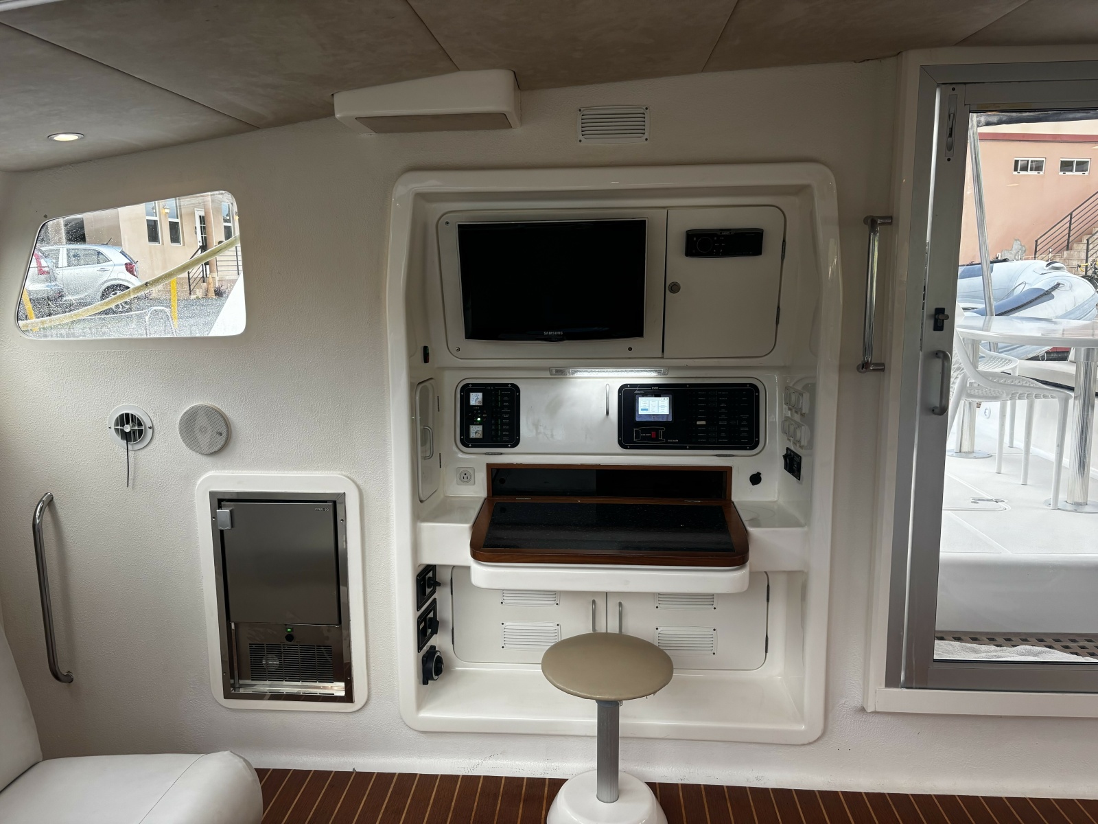 2011 Voyage Yachts 520