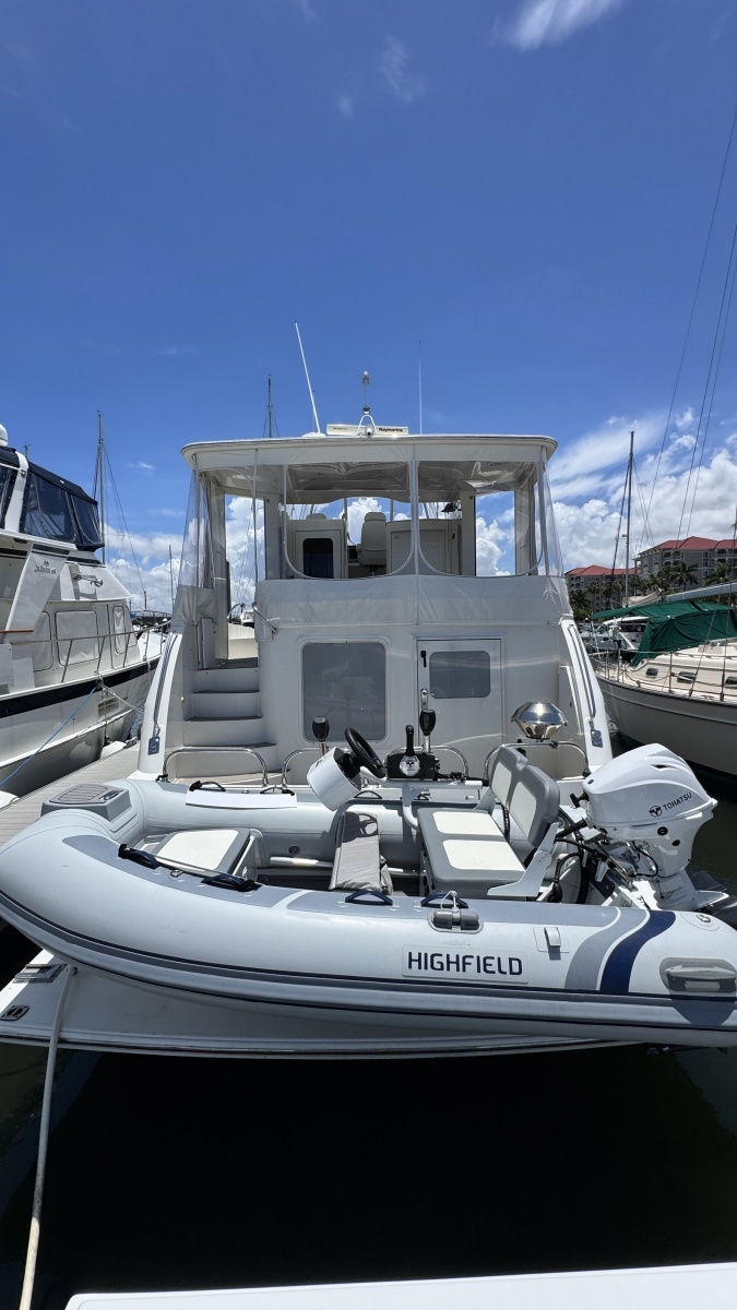2007 Carver 47 Cockpit Motor Yacht