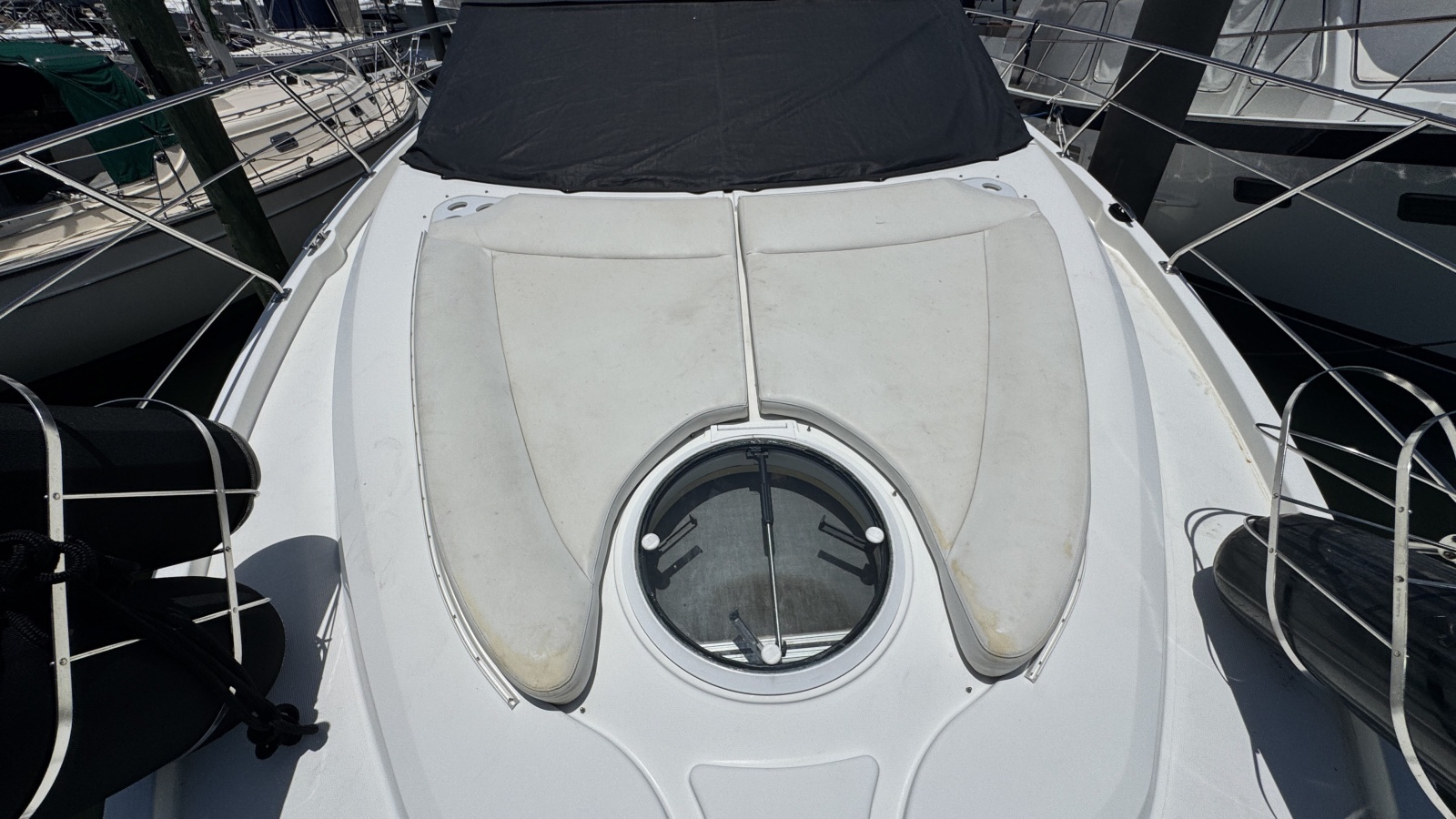 2007 Carver 47 Cockpit Motor Yacht