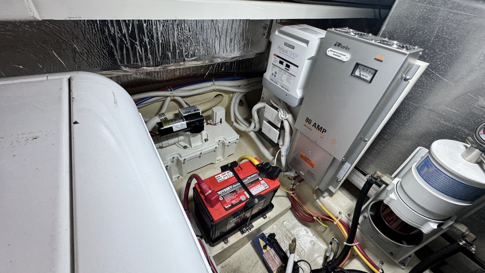 2007 Carver 47 Motor Yacht Engine Room