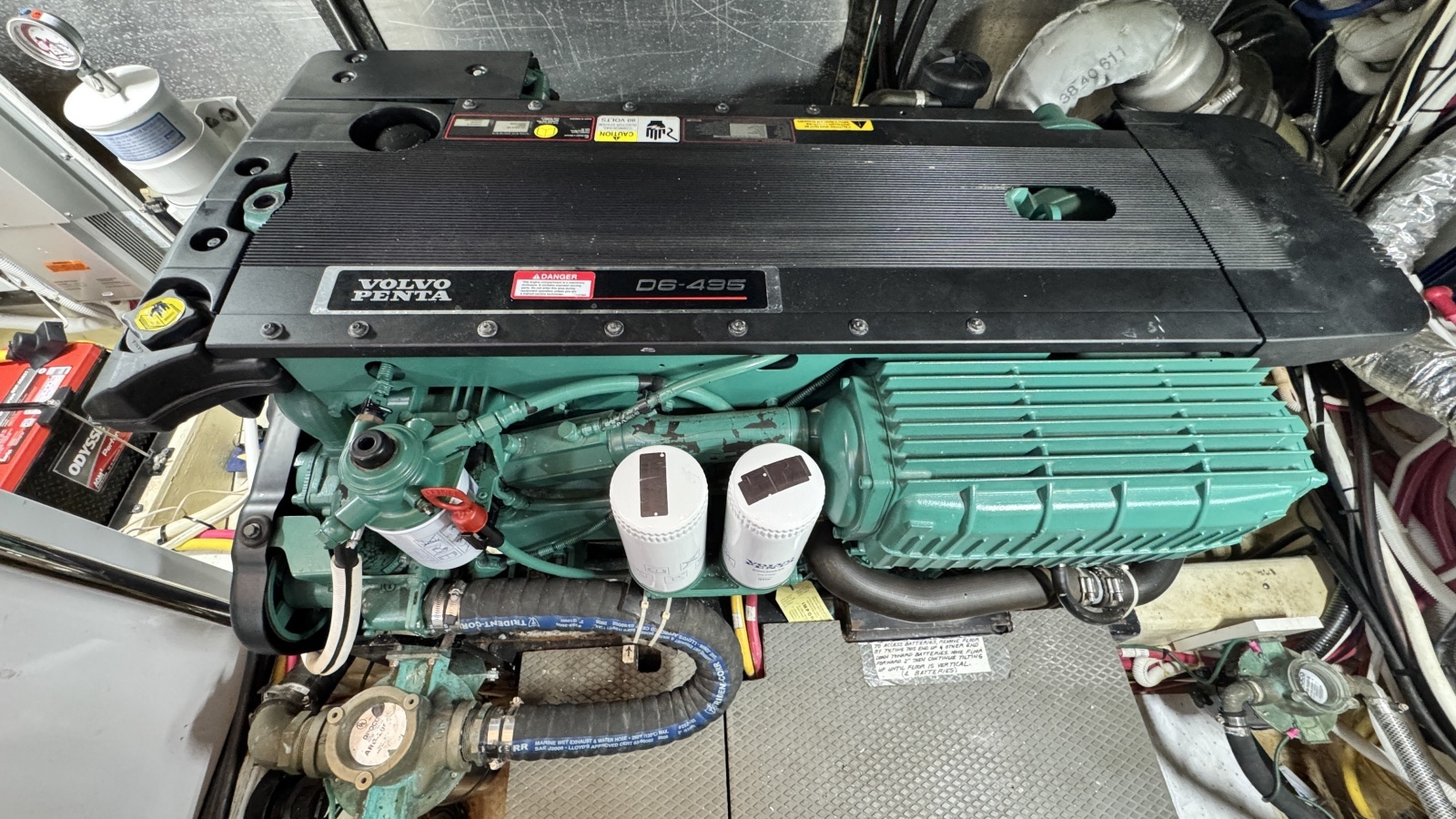 2007 Carver 47 Motor Yacht Engine Room