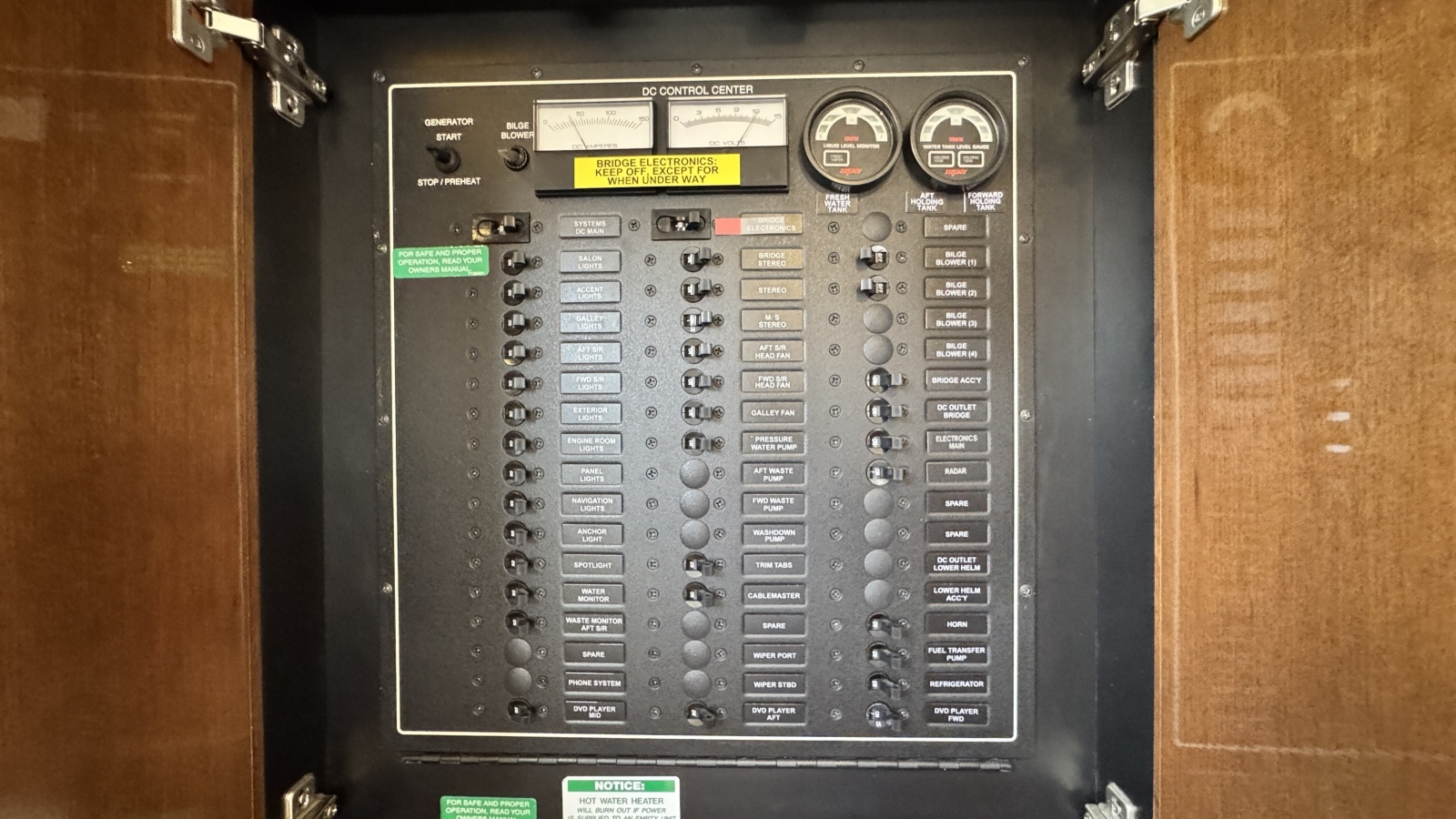 2007 Carver 47 Motor Yacht Control Panel