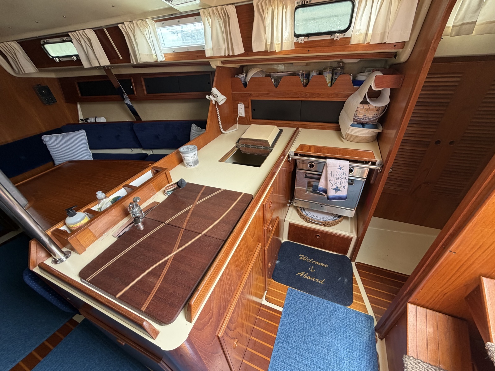 36ft Pearson Yacht For Sale