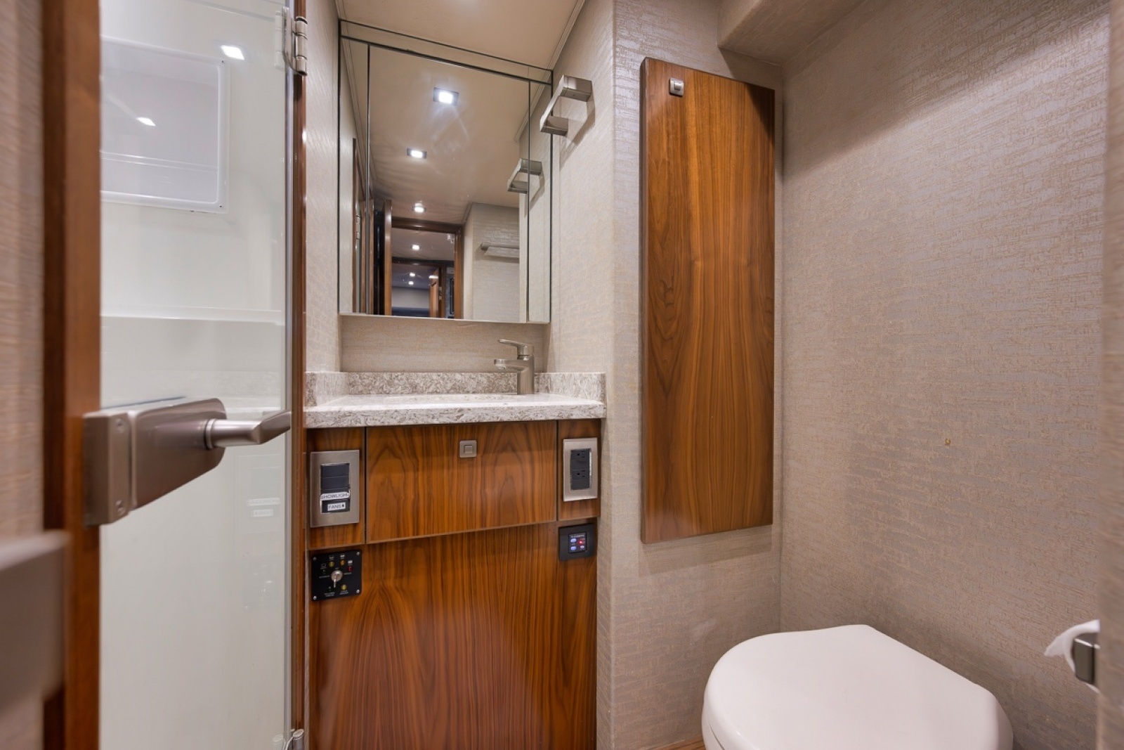 SIR REEL 92ft Viking Yacht For Sale