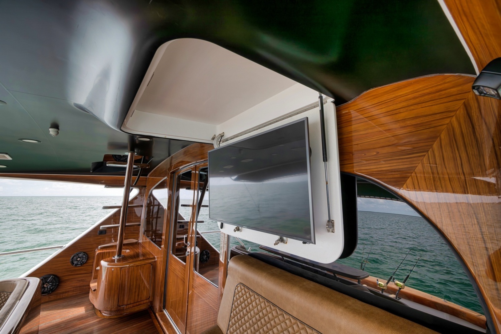 SIR REEL 92ft Viking Yacht For Sale