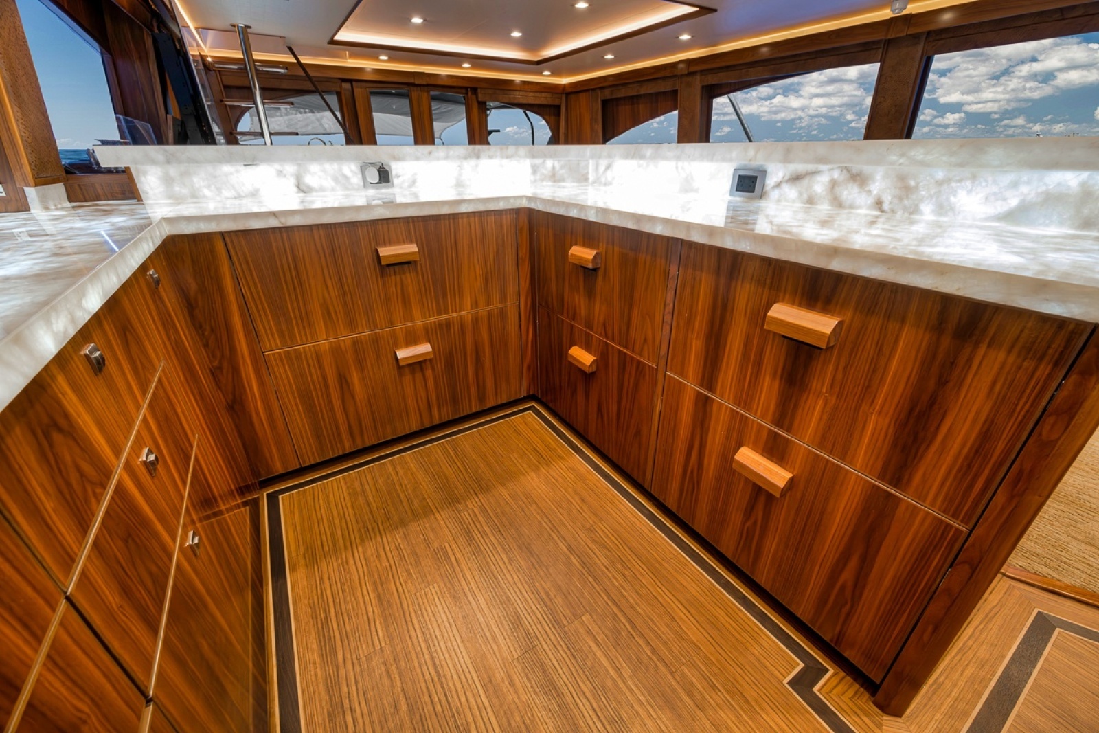 SIR REEL 92ft Viking Yacht For Sale