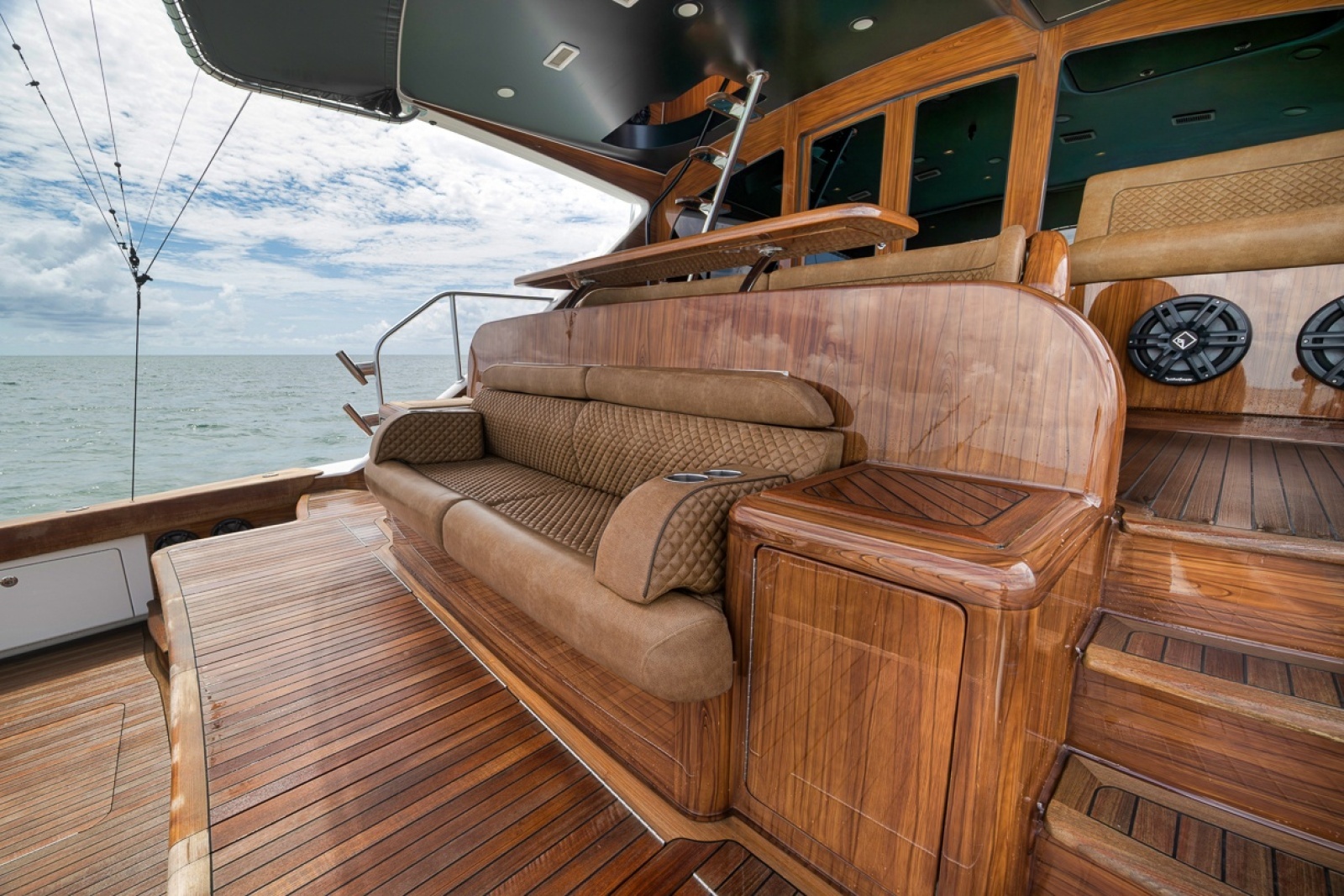 SIR REEL 92ft Viking Yacht For Sale
