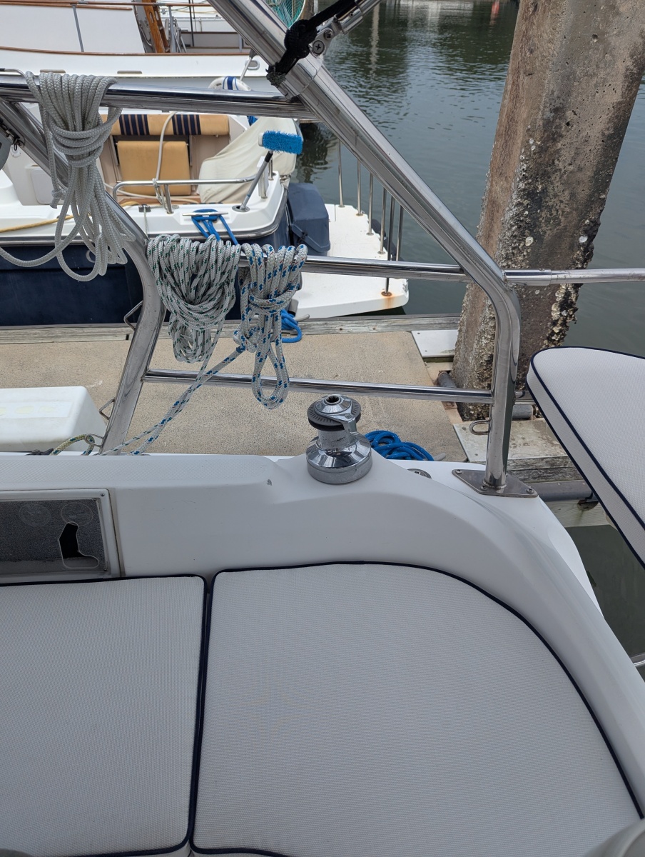 2006 Hunter 33
