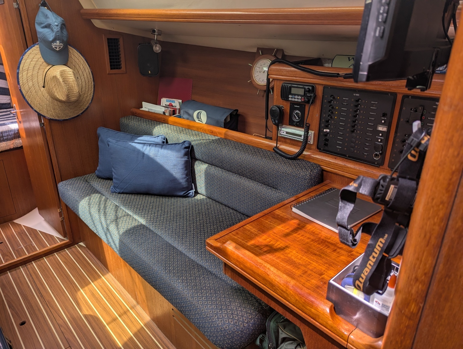 Retreat 33ft Hunter Yacht For Sale
