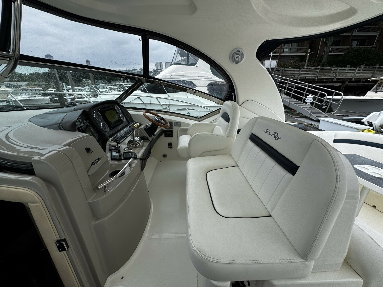 40ft Sea Ray Yacht For Sale