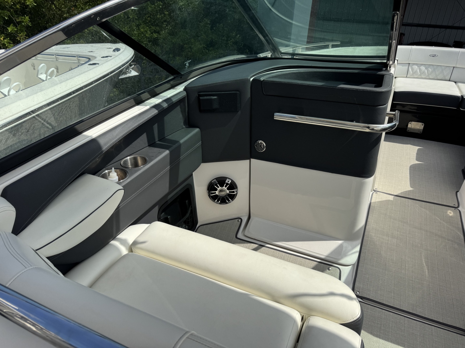 2021 Regal 290 OBX