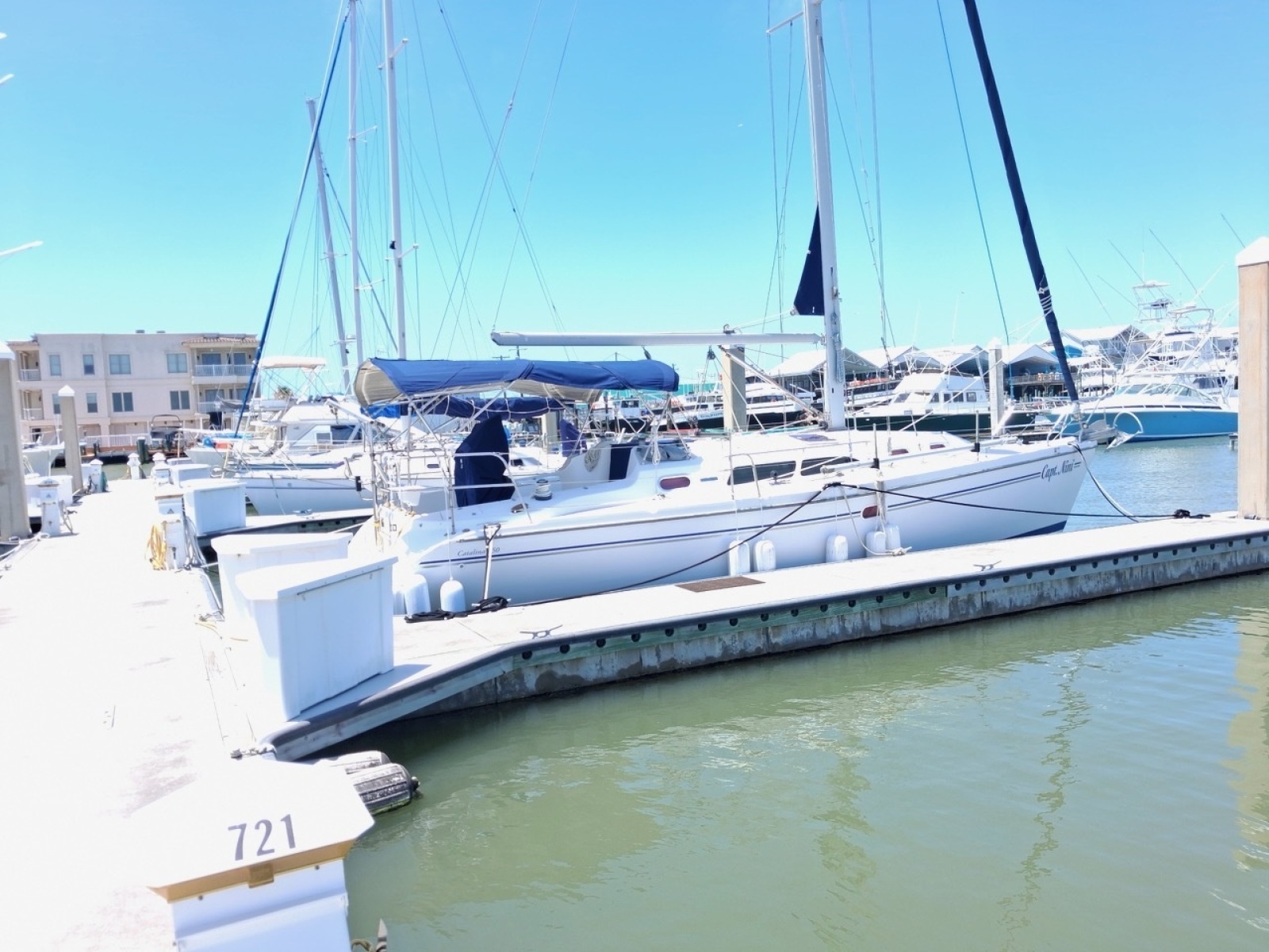 2005 Catalina 350