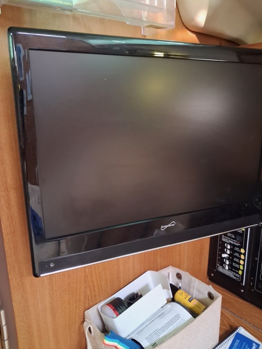 2005 Catalina 350