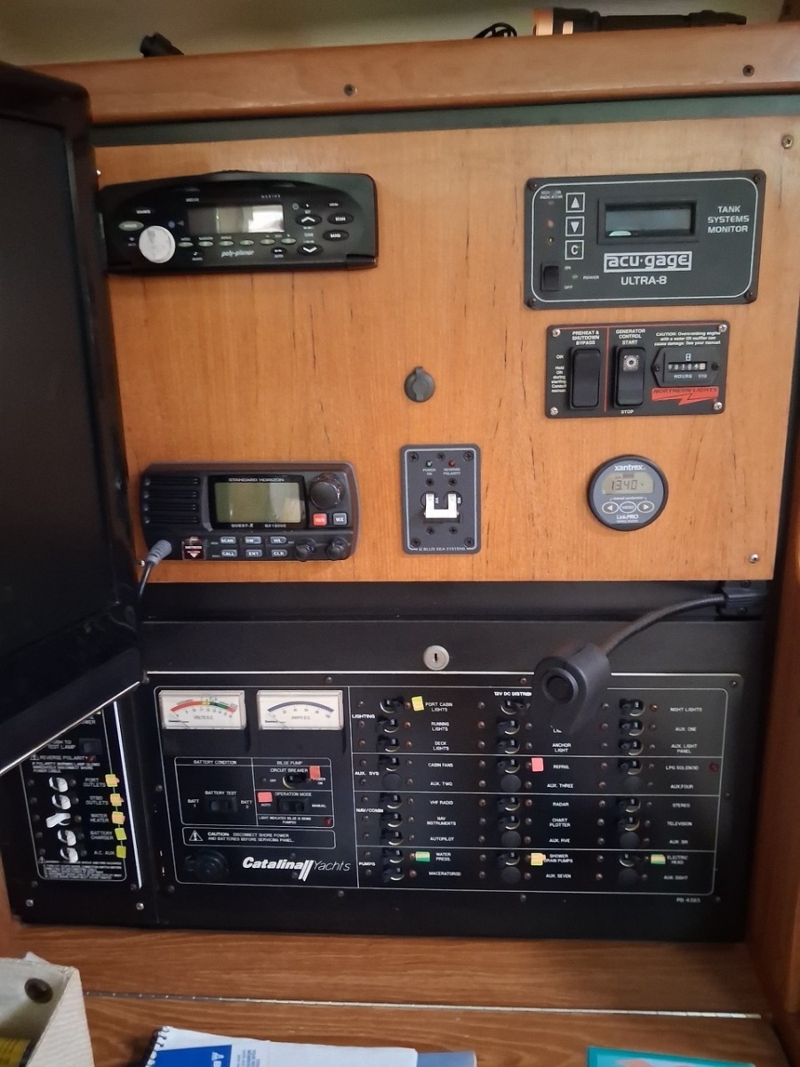 2005 Catalina 350