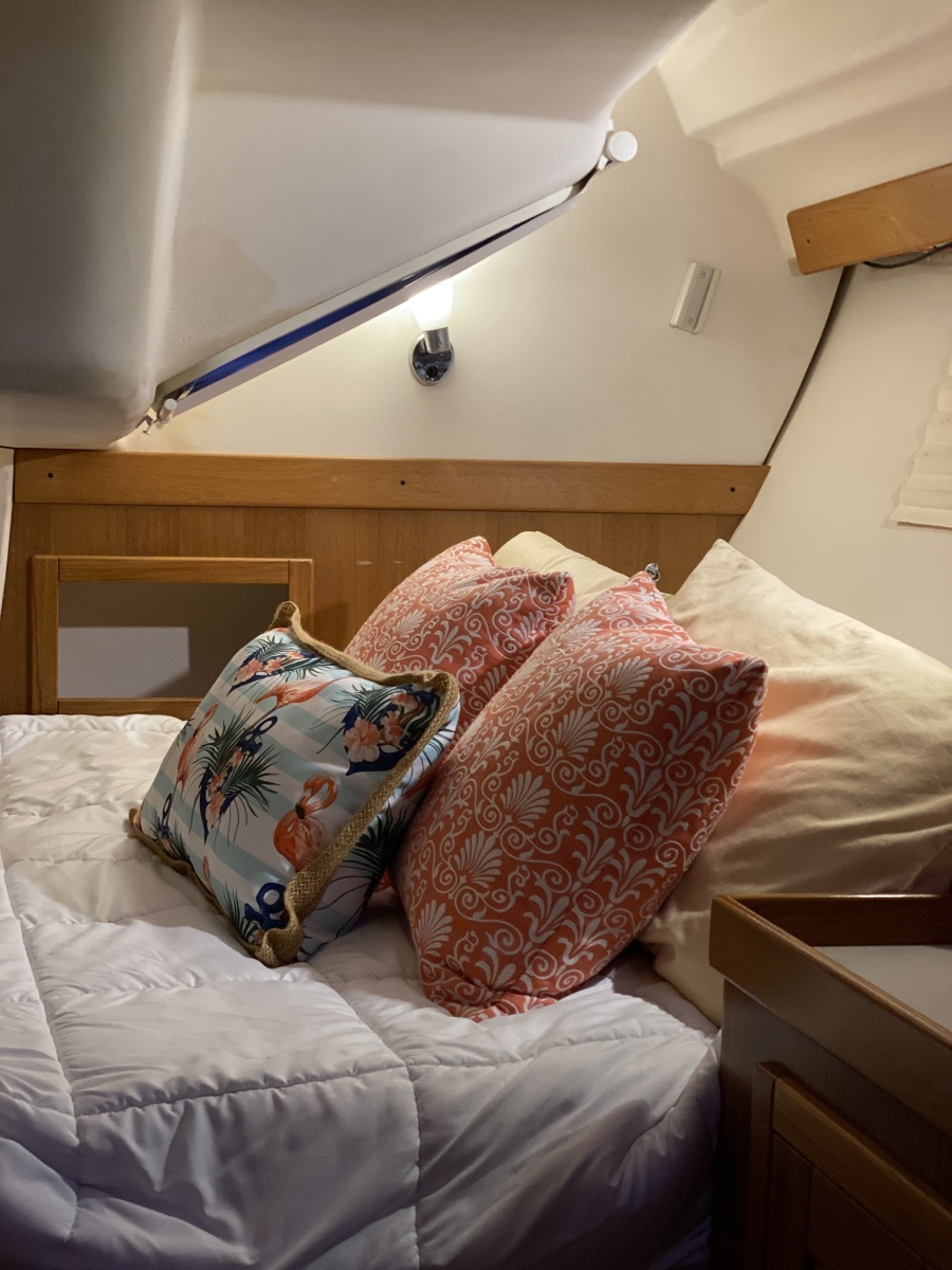 Capt. Nini Yacht Photos Pics 