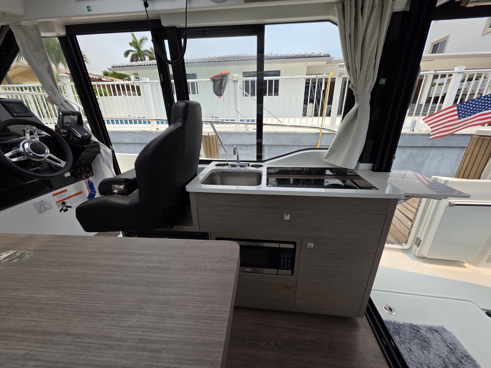 2025 Jeanneau NC 895 Series 2