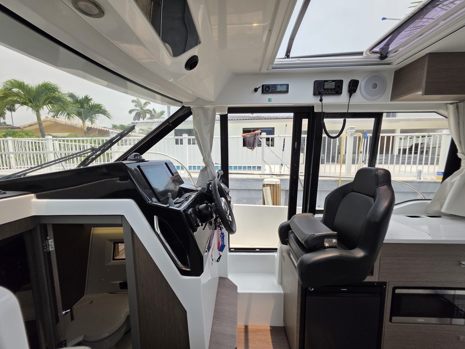 2025 Jeanneau NC 895 Series 2