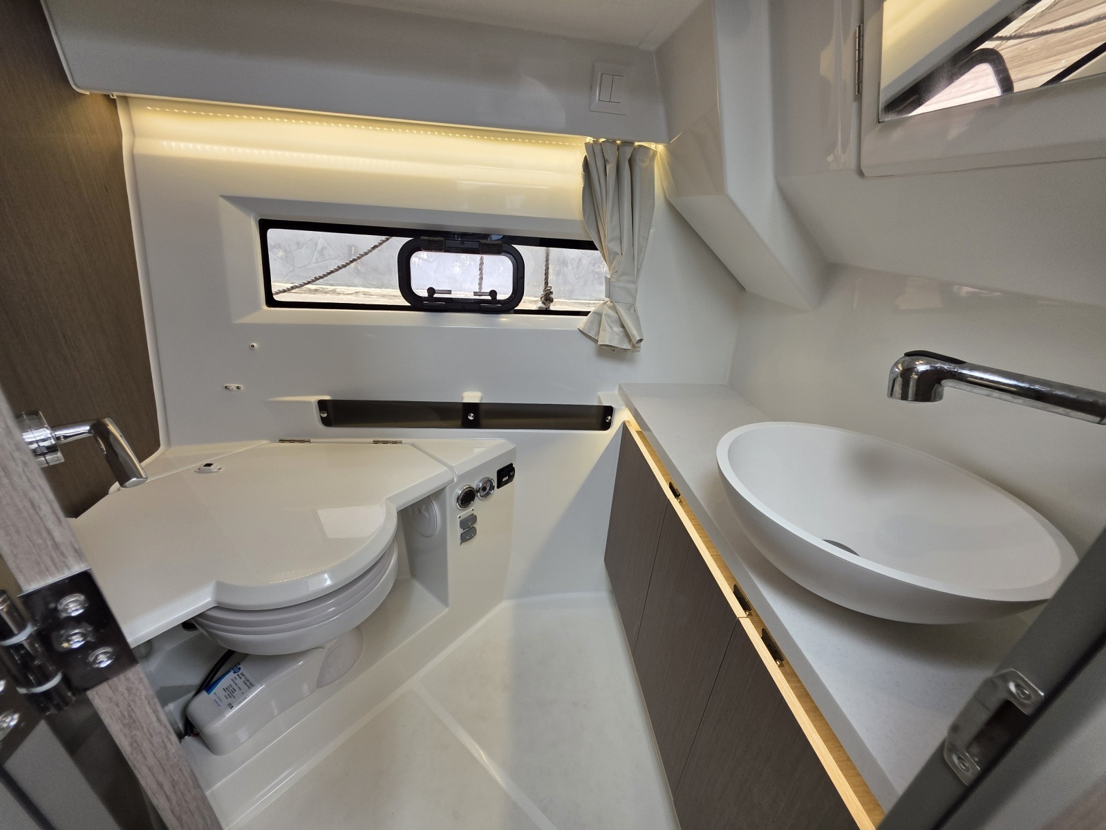 2025 Jeanneau NC 895 Series 2