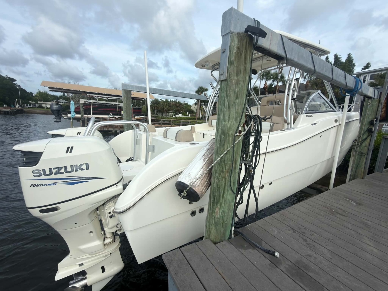 2015 World Cat 255 DC