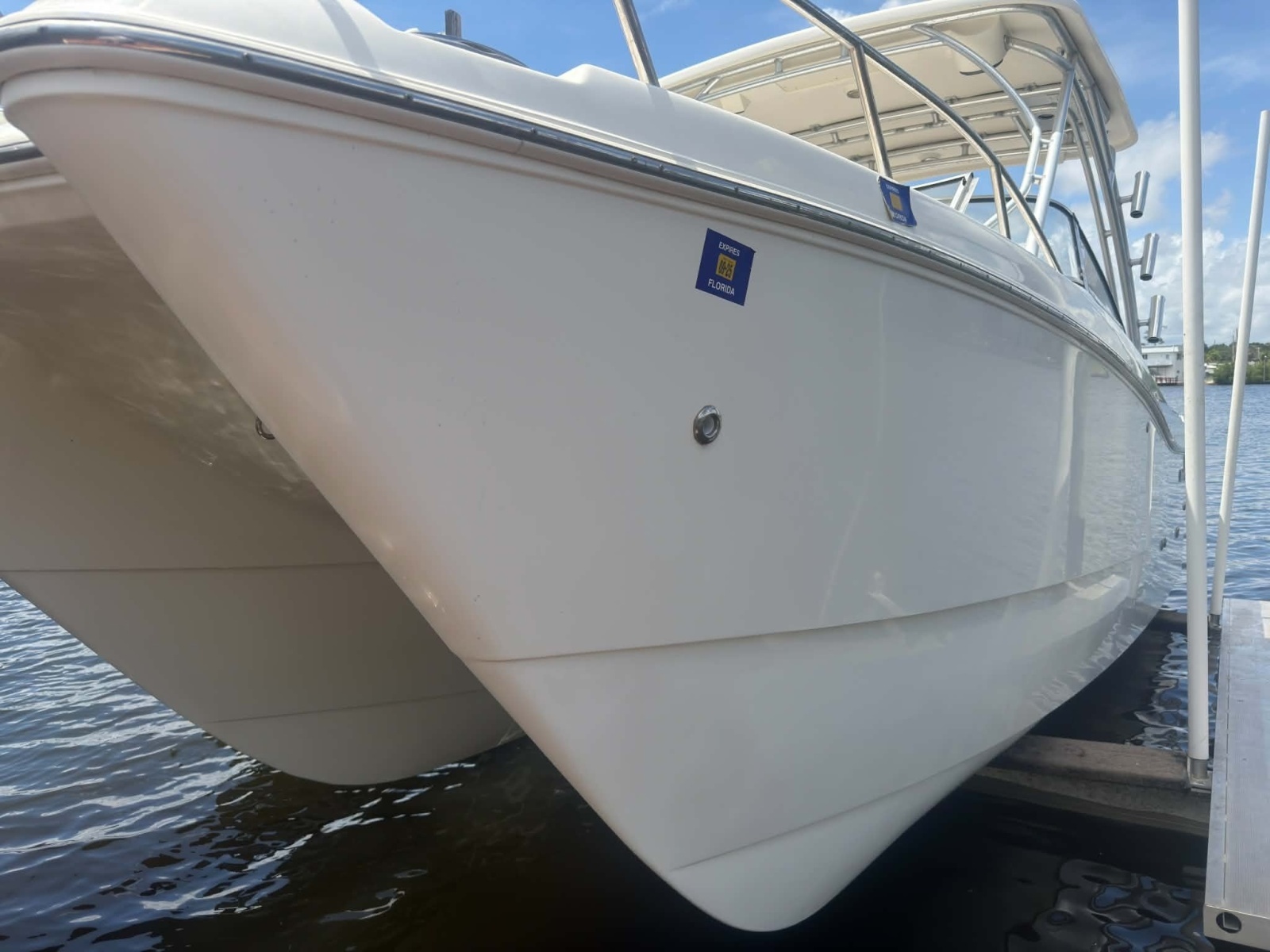 2015 World Cat 255 DC