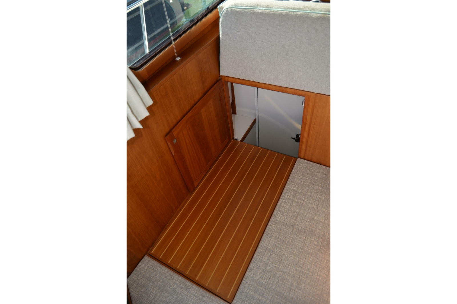 2012 Sabre 48 Salon Express