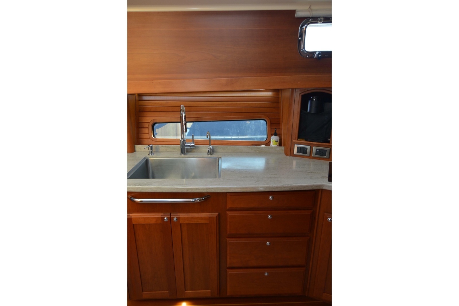 2012 Sabre 48 Salon Express
