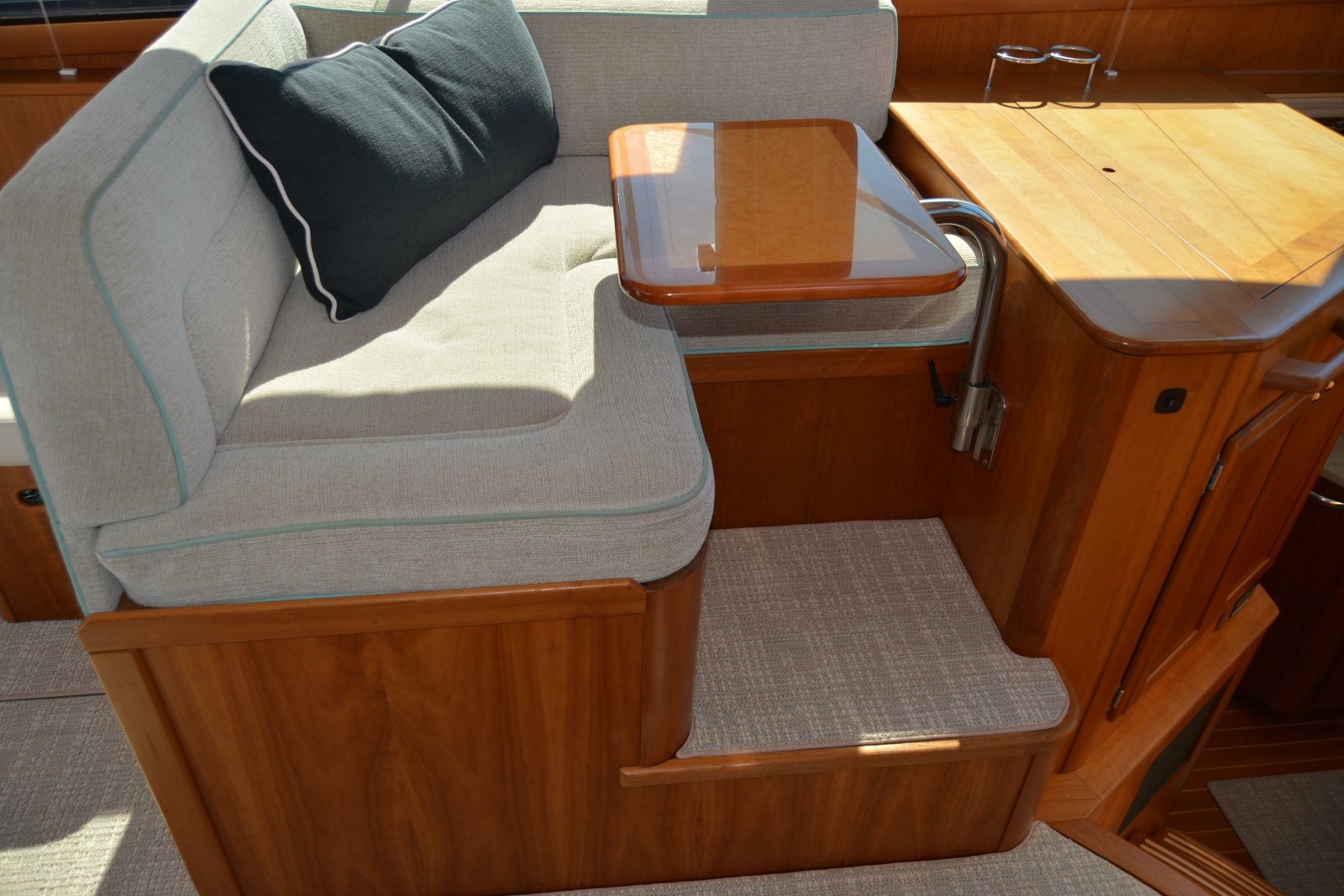 2012 Sabre 48 Salon Express