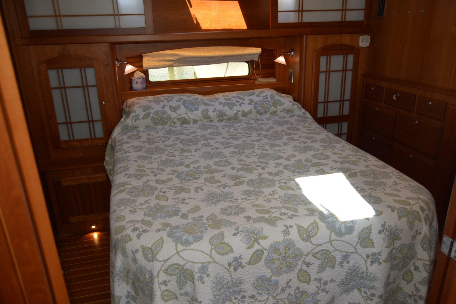 2012 Sabre 48 Salon Express