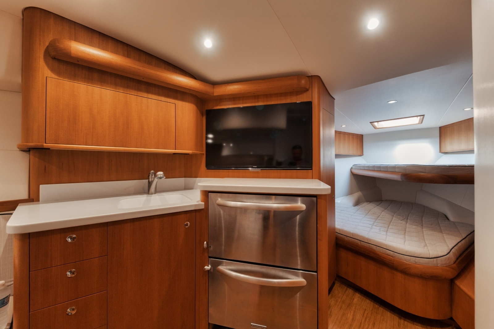 2016 F&S 40 Open Express
