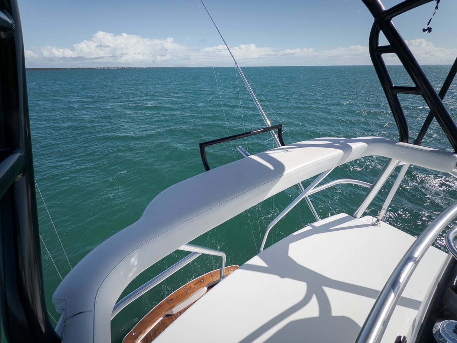 2015 Viking 76 Enclosed Bridge