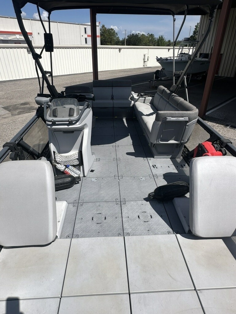 2023 Sea-Doo 21 Switch Sport